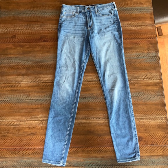 Hollister Denim - Hollister Size 7 L High Rise Super Skinny Jeans